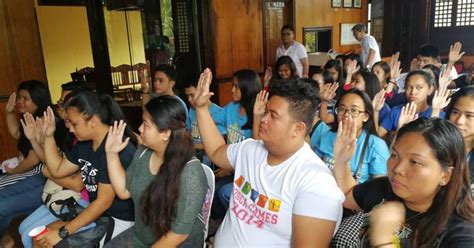 Dumaguete student cries sexual harassment; cops nab, release .